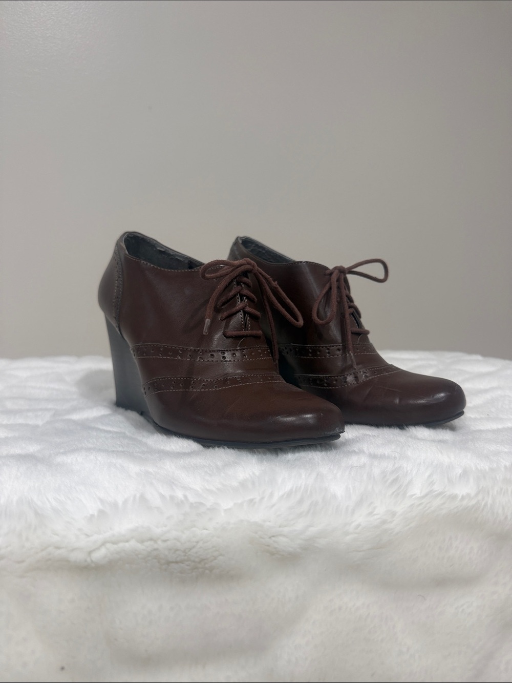 Mootsies Tootsies Brown Lace-Up Wedge Booties